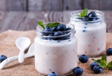 HOW TO MAKE YOGURT AT HOME in 6 steps