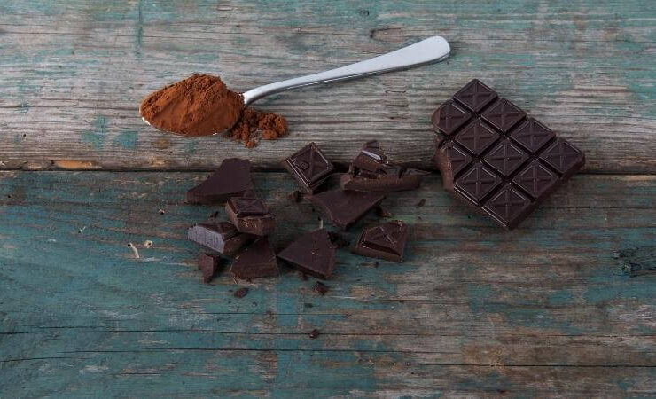 7 فوائد صحية مثبتة للشوكولاتة الداكنة