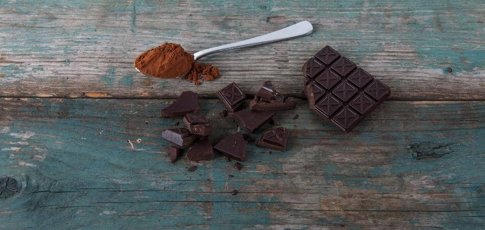 7 فوائد صحية مثبتة للشوكولاتة الداكنة 